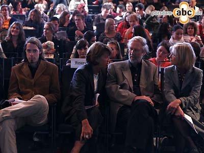 Foto des Albums: Erstsemesterbegrüßung der Uni Potsdam im Hans-Otto-Theater - Serie 1 (11.10.2007)