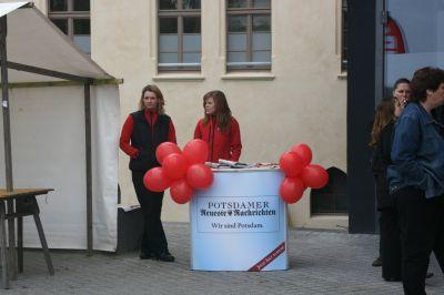 Foto des Albums: Erstsemesterbegrüßung der Uni Potsdam im Hans-Otto-Theater - Serie 2 (11.10.2007)
