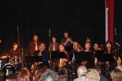 Foto des Albums: Lulu Big Band konzertiert im Zebef