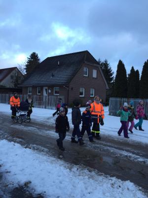 Foto des Albums: Weihnachtsbaum verbrennen in Düpow