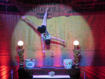 Foto des Albums: Chinesischer Nationalcircus: „the grand HONGKONG HOTEL“