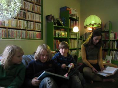 Foto des Albums: Grüner Donnerstag in der Bibliothek Am Männekentor