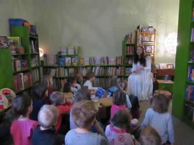 Foto des Albums: Grüner Donnerstag in der Bibliothek Am Männekentor