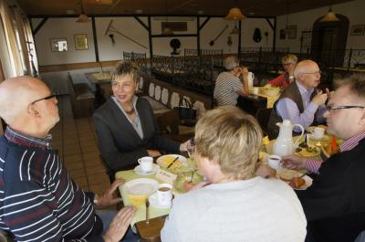 Foto des Albums: Frühstück mit den Kommunalpolitikern aus Holzwickede (10.02.2016)