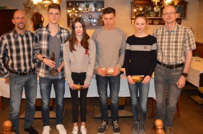 Henning Holland, Jonas Just, Lena Morig, Julius Heidelberg, Lisa Zirbus und Thorsten Werner  (Bild vergr&ouml;&szlig;ern)