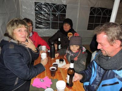 Foto des Albums: Weihnachtsbaumverbrennen in Beesdau