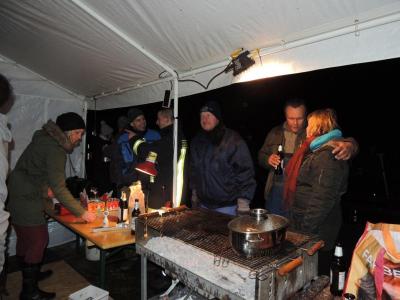 Foto des Albums: Weihnachtsbaumverbrennen in Beesdau