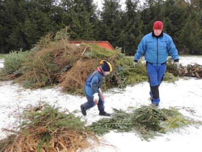 Foto des Albums: Weihnachtsbaumverbrennen in Beesdau