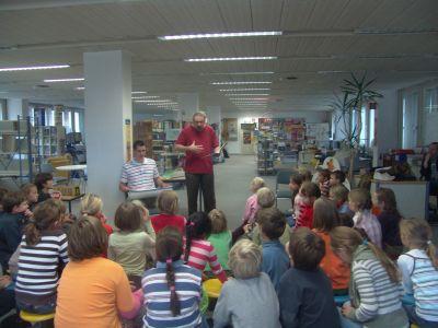 Foto des Albums: Buchvorstellung in der Stadt- und Landesbibliothek (08.11.2007)