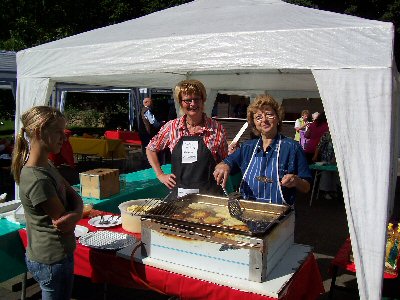 Foto des Albums: Gelungenes Kartoffelfest in der Kleingartenanlage "Am Oelpfad" (09.09.2006)