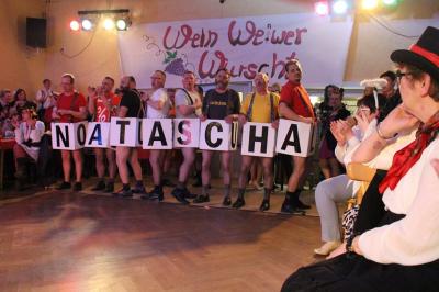 Foto des Albums: 2. Weiberfastnacht mit dem Motto "Wein, Weiber, Wurscht"