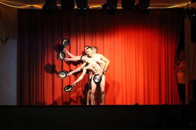 Foto des Albums: 2. Weiberfastnacht mit dem Motto "Wein, Weiber, Wurscht"