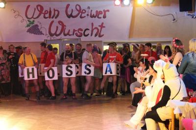 Foto des Albums: 2. Weiberfastnacht mit dem Motto "Wein, Weiber, Wurscht"