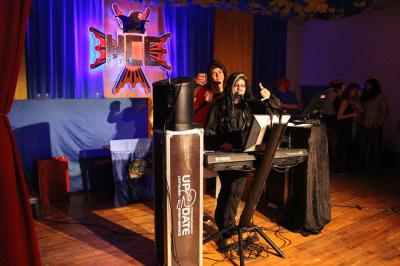Foto des Albums: 2. Weiberfastnacht mit dem Motto "Wein, Weiber, Wurscht"