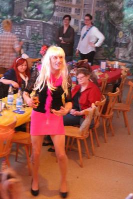 Foto des Albums: 2. Weiberfastnacht mit dem Motto "Wein, Weiber, Wurscht"