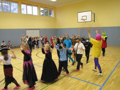 Foto des Albums: Fasching in der Schule