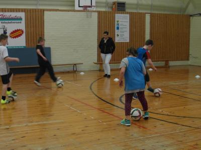 Foto des Albums: DFB-Mobil an unserer Grundschule (07.03.2017)