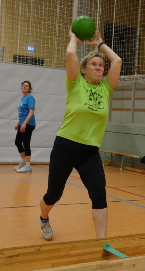 Bild: Medizinballwurf