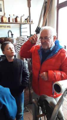 Foto des Albums: Sachkundeunterricht der Klasse 3a in der Heimatstube