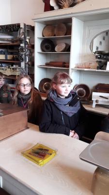 Foto des Albums: Sachkundeunterricht der Klasse 3a in der Heimatstube