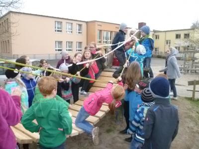 Foto des Albums: Eröffnung Hängebrücke nach Reparatur (30. 03. 2017)