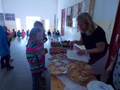 Foto des Albums: Waffelbasar Klasse 1a