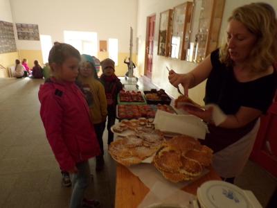 Foto des Albums: Waffelbasar Klasse 1a