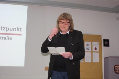 Wolfgang Gr&uuml;n, 1. Beigeordneter der Gemeinde Birkenau begr&uuml;&szlig;t die G&auml;ste und gratuliert dem Verein zum 10j&auml;hrigen Jubil&auml;um 