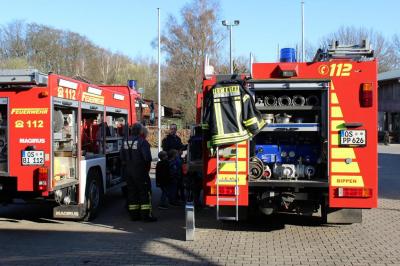 Foto des Albums: Kindergartenkinder besuchen Feuerwehr Bippen