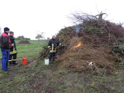Foto des Albums: Osterfeuer in Beesdau 2017