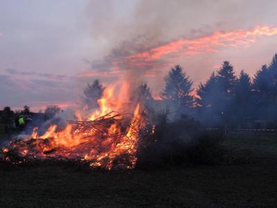 Foto des Albums: Osterfeuer in Beesdau 2017
