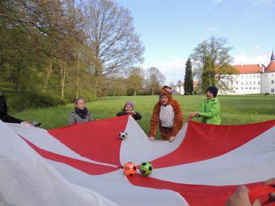 Foto des Albums: Ostereiersuche der Beesdauer Kinder