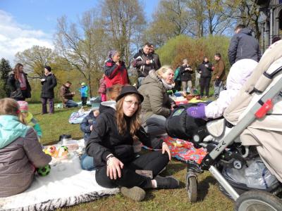 Foto des Albums: Ostereiersuche der Beesdauer Kinder