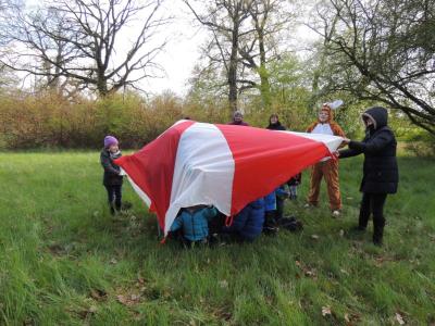 Foto des Albums: Ostereiersuche der Beesdauer Kinder