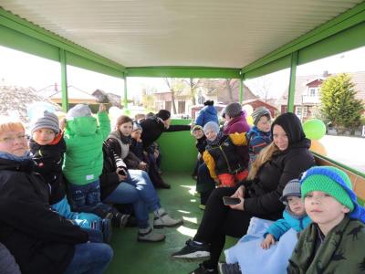 Foto des Albums: Ostereiersuche der Beesdauer Kinder