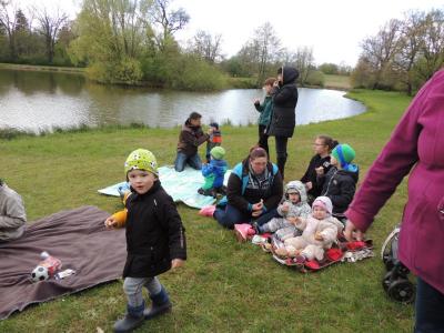 Foto des Albums: Ostereiersuche der Beesdauer Kinder