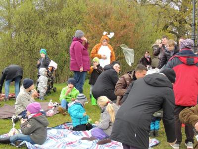Foto des Albums: Ostereiersuche der Beesdauer Kinder