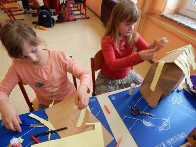 Foto des Albums: Basteln mit Tüten Klasse 1b
