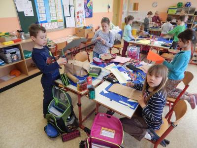 Foto des Albums: Basteln mit Tüten Klasse 1b