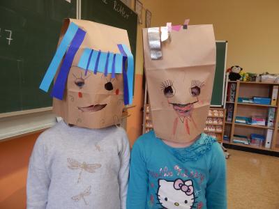 Foto des Albums: Basteln mit Tüten Klasse 1b