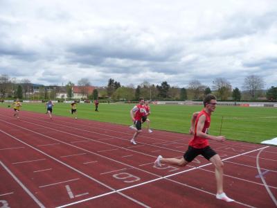 Tizian Kirchhof &uuml;ber 100m (Foto: LG Osterode)  (Bild vergr&ouml;&szlig;ern)