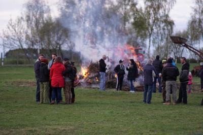 Foto des Albums: Kinderosterfeuer 2017 der Gemeinde Ganzlin in Wangelin