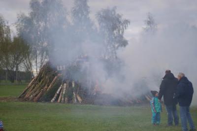Foto des Albums: Kinderosterfeuer 2017 der Gemeinde Ganzlin in Wangelin