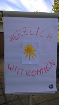 Begr&uuml;&szlig;ungsschild "Herzlich Willkommen" 