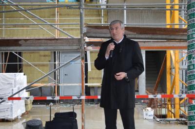Foto des Albums: Richtfest für neue Wohn- und Geschäftsgebäude in der Bahnhofstraße