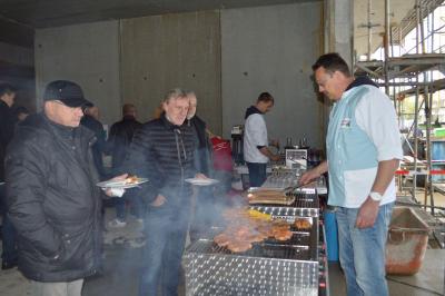 Foto des Albums: Richtfest für neue Wohn- und Geschäftsgebäude in der Bahnhofstraße