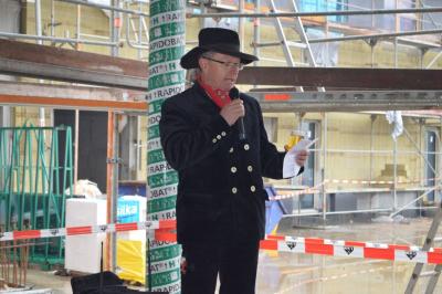 Foto des Albums: Richtfest für neue Wohn- und Geschäftsgebäude in der Bahnhofstraße