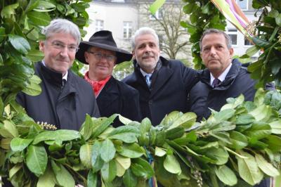 Foto des Albums: Richtfest für neue Wohn- und Geschäftsgebäude in der Bahnhofstraße