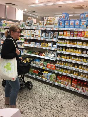 Foto des Albums: Eltern-Baby-Treff: Einkaufstraining mit Verbraucherzentrale EKG (17. 05. 2017)