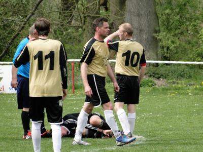 Foto des Albums: Häsener SV II - FC Falkenthaler Füchse II